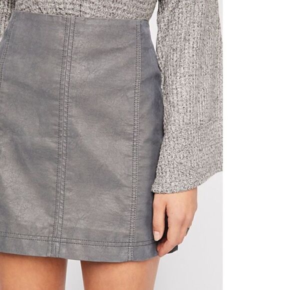 Free People Modern Femme Vegan Suede Mini Skirt size 2 - Picture 2 of 5
